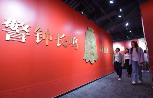 7b0cb4fd245641cdac1797fdf9344f76 7b0cb4fd245641cdac1797fdf9344f76