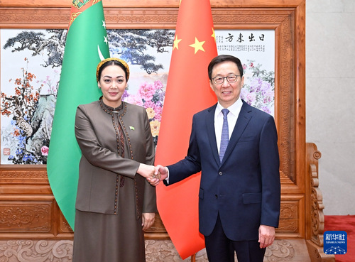 5月23日，國家副主席韓正在北京會見土庫曼斯坦議長古爾馬諾娃。新華社記者 申宏 攝