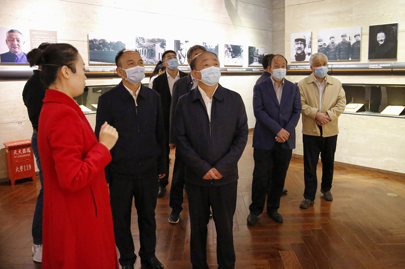 2_副本.jpg 2_副本.jpg