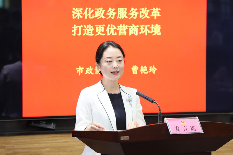 曹艷玲_副本.jpg 曹艷玲_副本.jpg