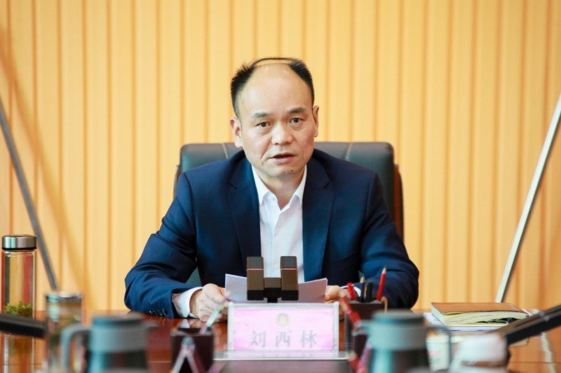 主席照片_副本.jpg 主席照片_副本.jpg